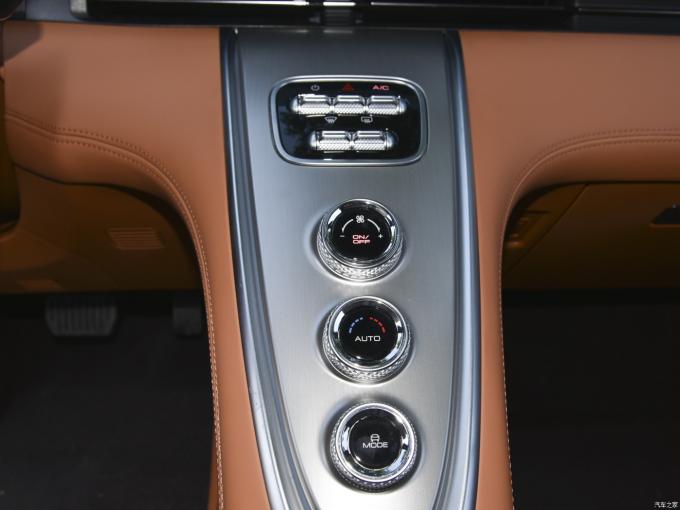 2024 Ora Cat EV Carro Grand Cat Iluminação Cat Noite Escura Versão 555km 204HP 6